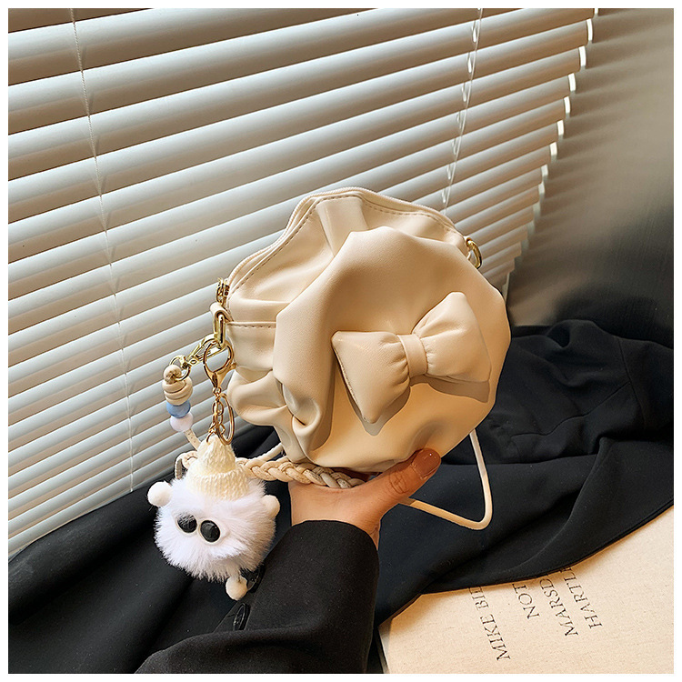 High End Handbag For Bags Handbags Women Autumn, Versatile New Fashion Crossbody Bag, Bow Folded Small Round Bag Designer