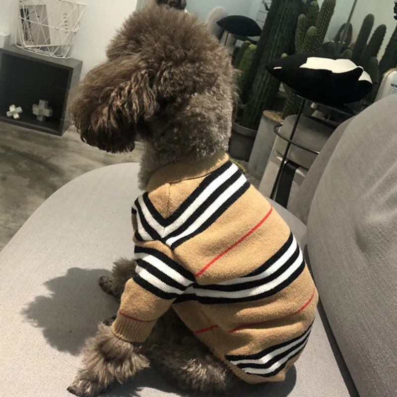 Classic Plaid Pattern Winter Clothes Luxury Cat Vest Soft Warm Small Sweater Designer Dog Apparel for Puppy Knitting Sweatshirts Khaki S Y116