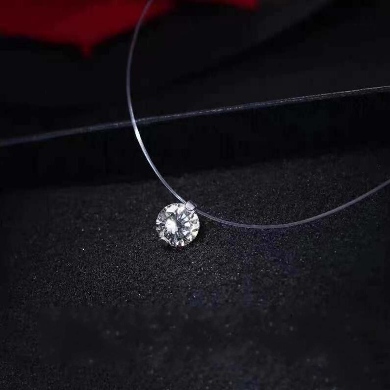 2024 Simple Solitaire Pendant Fashion Jewelry 925 Sterling Silver Round Cut Moissanite Diamond Transparent Fishline Party Women Wedding Beach Necklace