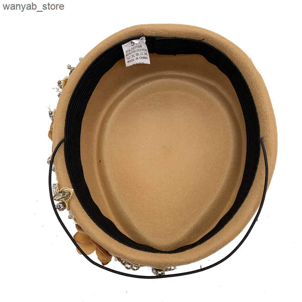 Berets Vintage Felt Turban Hat For Women Church Derby Fascinator With Flower Ladies Soft Beret Caps For party Airline Stewardess Hat L240910