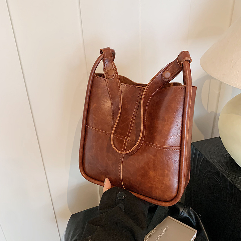 Large Capacity For Women, Autumn Winter New Shoulder Bag, Fashionable And Versatile Commuting Crossbody Bucket Bag Designer Bags Handbags Women