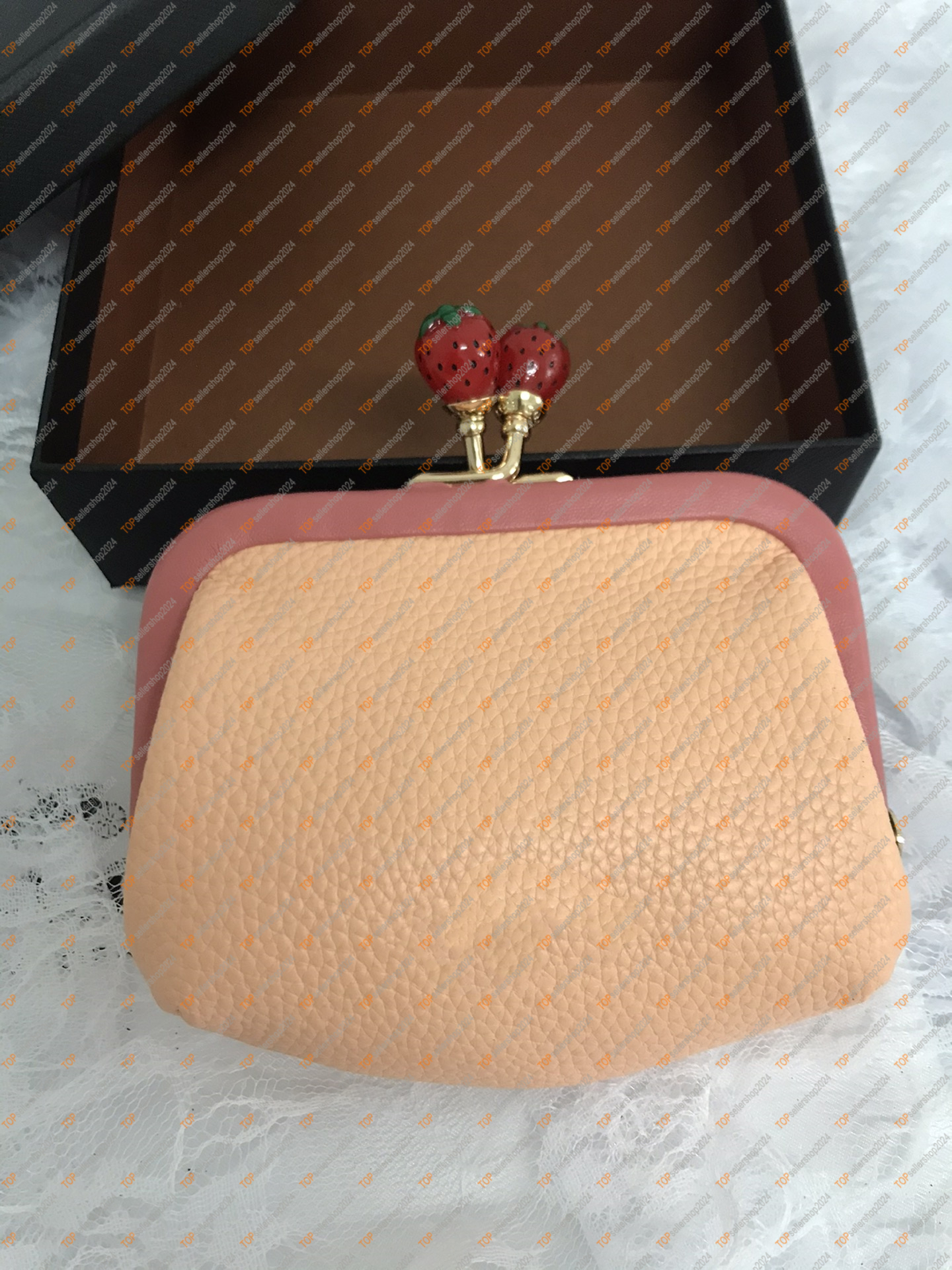 Special Offer! Prse Designer Women's Pocket Wallet Retro Modernist Small Strawberry Kiss Lock Coin Bag Wallet with Dust Bag Free Shipping