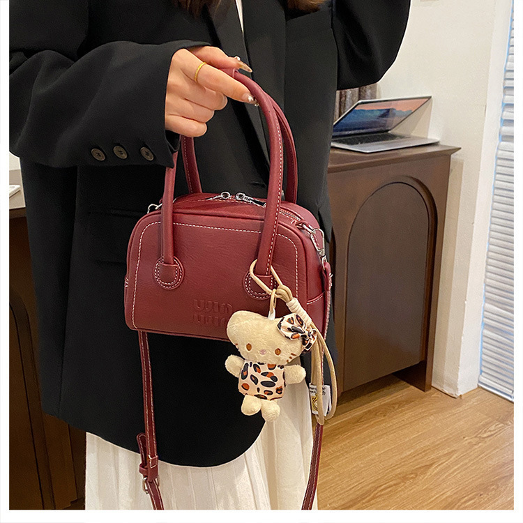 Trendy Hand Carrying Pillow For Bags Handbags Women New Autumn/winter Fashionable Simple Shoulder With High Sense Crossbody Bag Designer