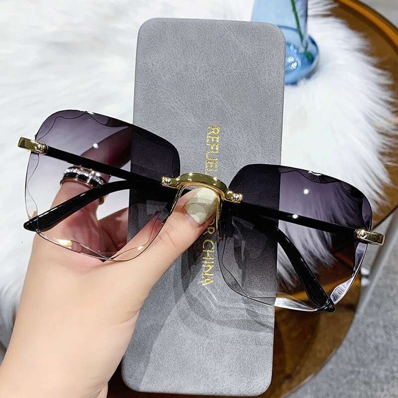 Square rimless ins trimmed large frame Sunglasses classic sunglasses trendy women