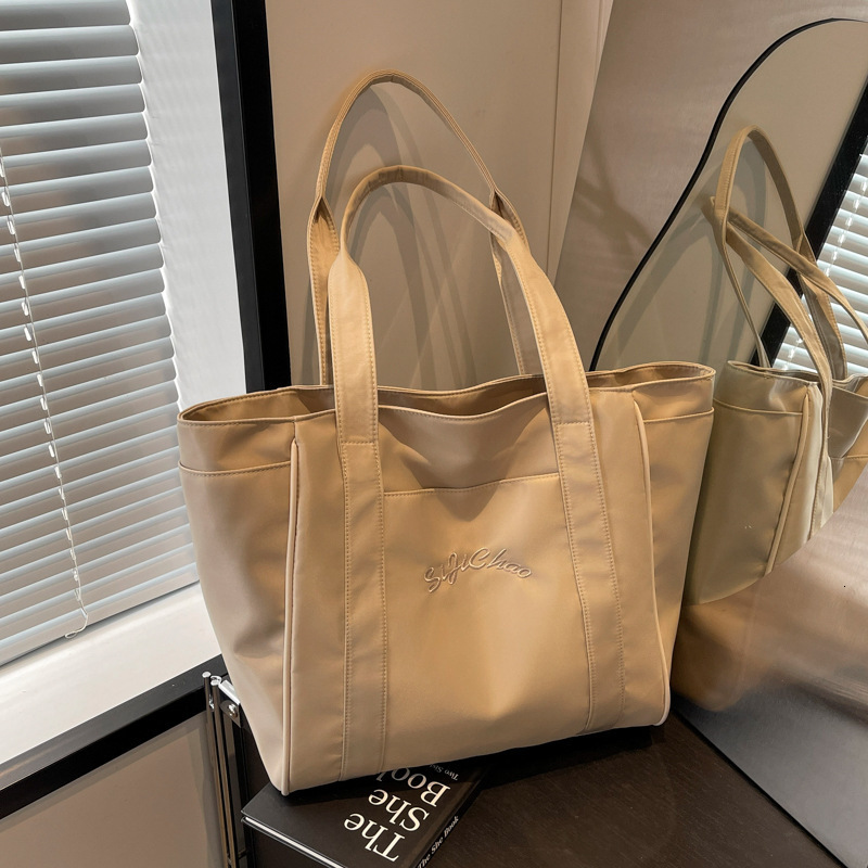 Casual Cloth For Bags Handbags Women Autumn Winter, New Simple And Large Capacity Shoulder Bag, College Commuting Bag Designer