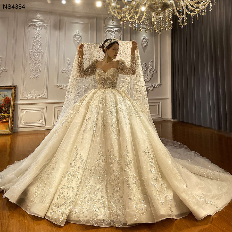 Customized sy Sweetheart Ball Gown Wedding Dress