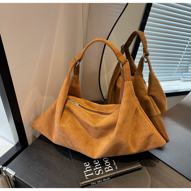 Leisure Commuting For Women, Large Capacity New Autumn And Winter Versatile Single Shoulder Crossbody Bag, Women's Dumpling Bag Designer Bags Han