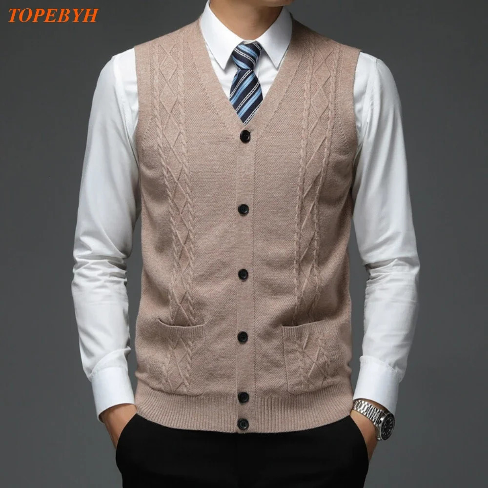 Trend Mens Business Casual Pullover Wear Warm Sleeveless Velvet Knitted Sweater Vest Tops y241129