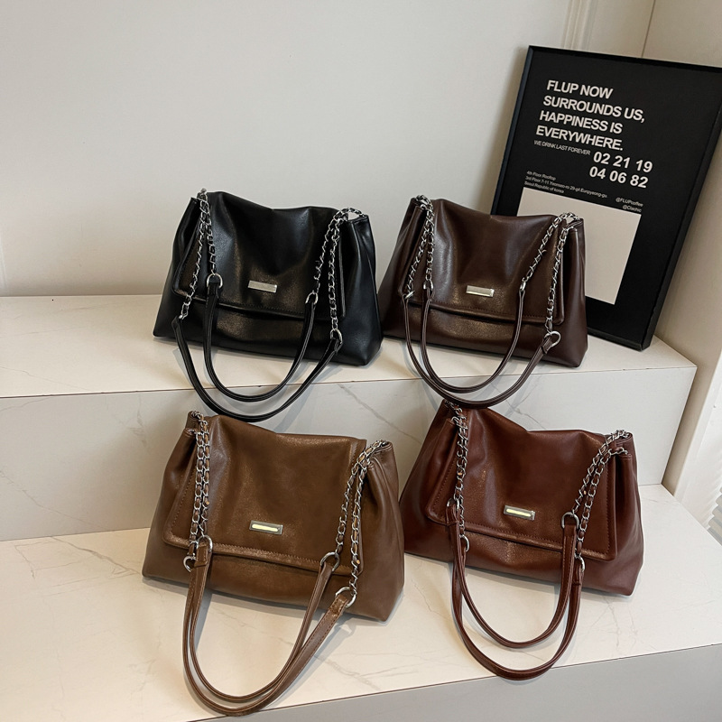 2025S designer new large capacity shoulder niche fashionable women versatile tote premium texture crossbody bag