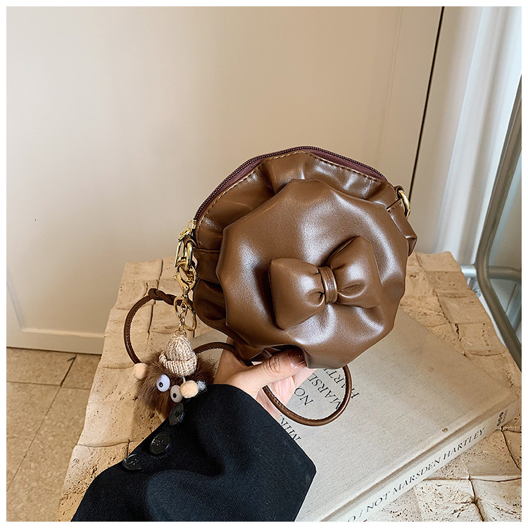 High End Handbag For Bags Handbags Women Autumn, Versatile New Fashion Crossbody Bag, Bow Folded Small Round Bag Designer