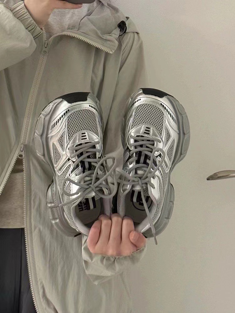 Free shipping Casual Shoes Fashion Breathable Walking Mesh Flat Shoes Sneakers Women Gym Shoes White Female Running Shoes