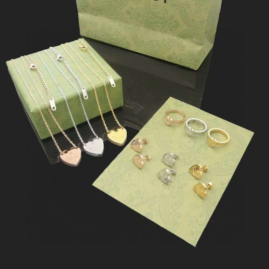 High mirror Designer girl classic flat heart G letter Earrings bracelet necklace ring 316L stainess steel 18k rose Gold Silver Women men Wedding Party Jewelry set