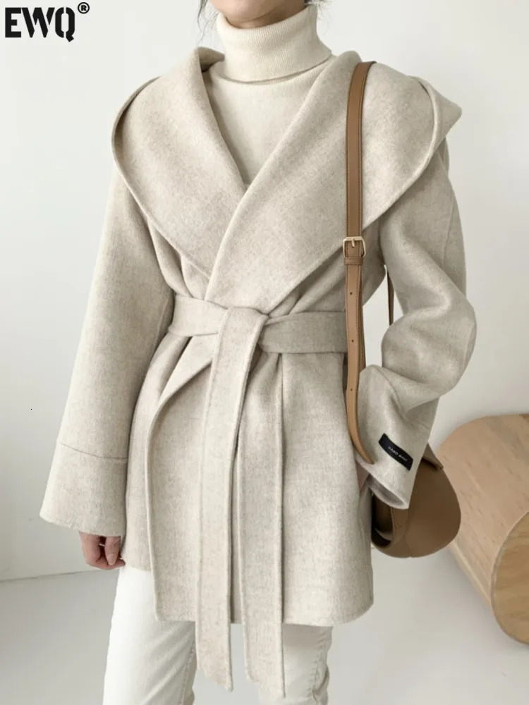 EWQ Elegant Women Faux Wool Coats Solid Cardigan Minimalist Hooded Woolen Coat Oversize Outwear With Belt 2024 autumn Winter 241129