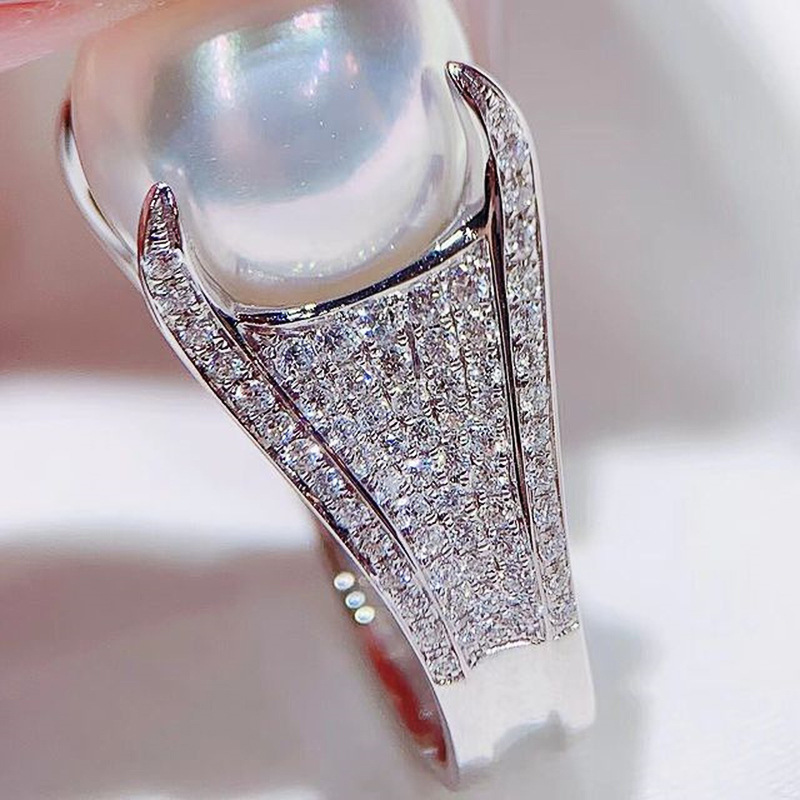 Designer Baroque Style Wedding Rings Luxury Jewelry 925 Sterling Silver Fill Pearl Pave White Sapphire CZ Diamond Sparkling Eternity Women Engagement 