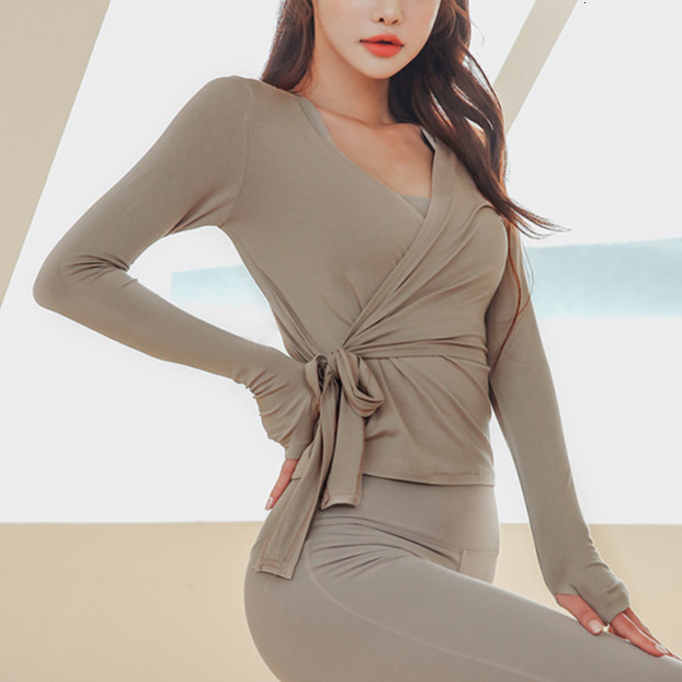 Autumn/winter New Long Sleeved Sports Fitness Top Women's Fashion Yoga Dress T-shirt