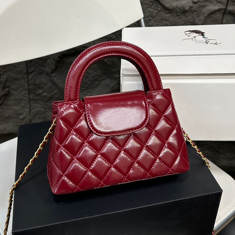 Ladies Designer Mini Shopping Bag Red Tote with Half Round Handle Glossy Quilted Oil Wax Leather Gold Hardware Matelasse Chain Crossbody Shoulder Handbag 20x12cm