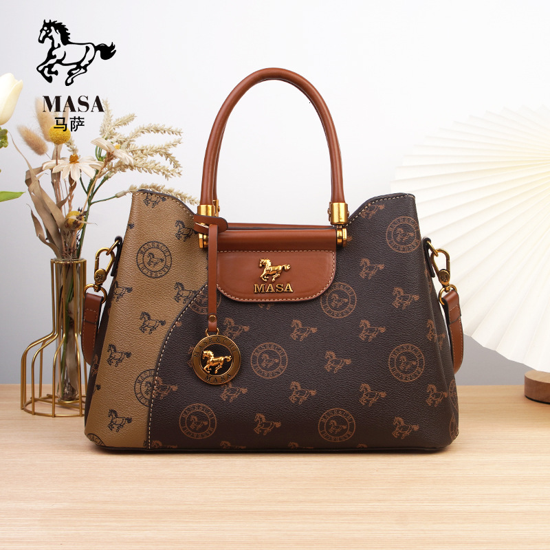 Luxury Women's New Fashionable Commuting Versatile Crossbody Fashion Bag Shoulder Handbag 8515