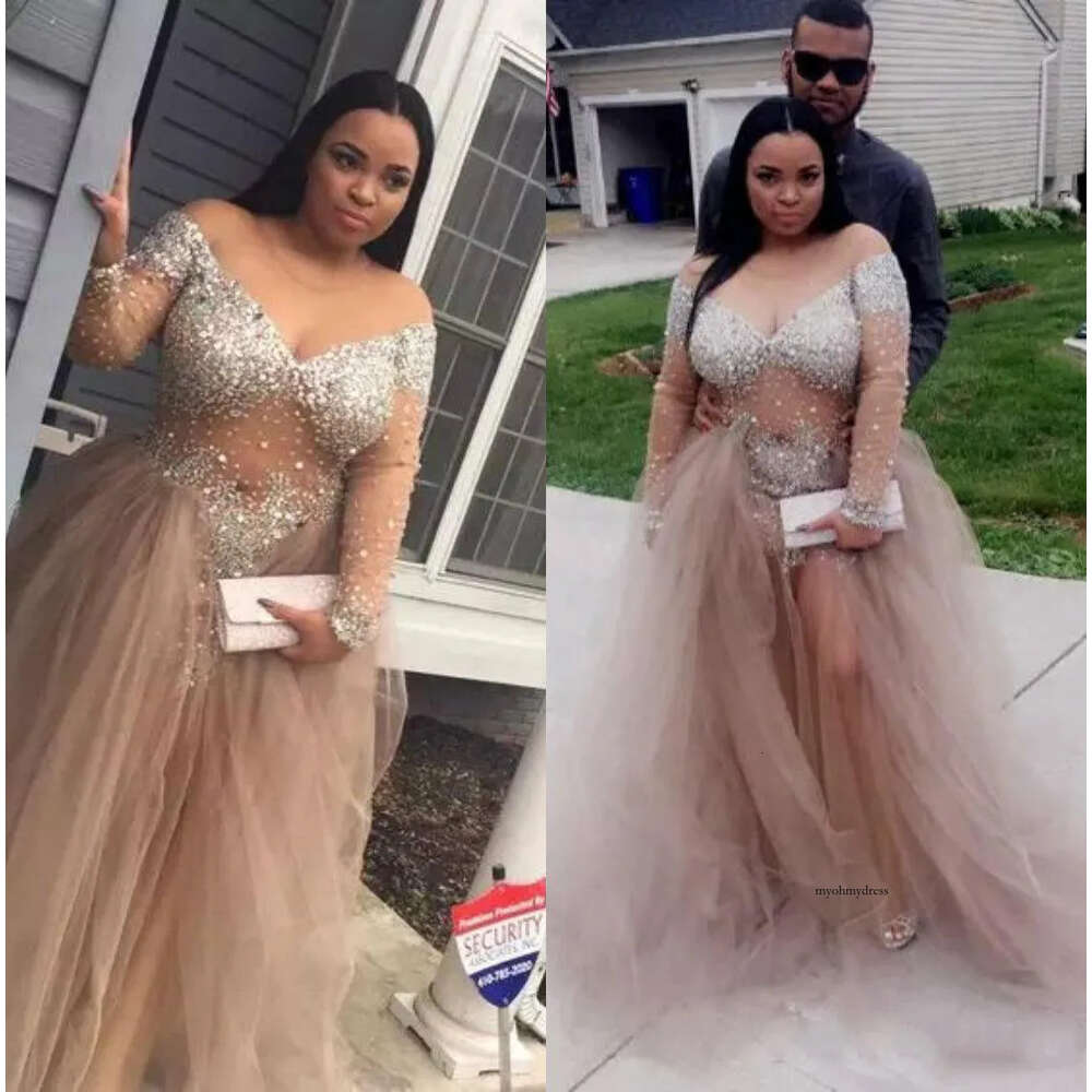 Sexy Rhinestones Beaded Plus Size Prom Dresses With Long Sleeves Sheer Jewel Neckline Formal Dress Floor Length Tulle Evening Gowns 0431