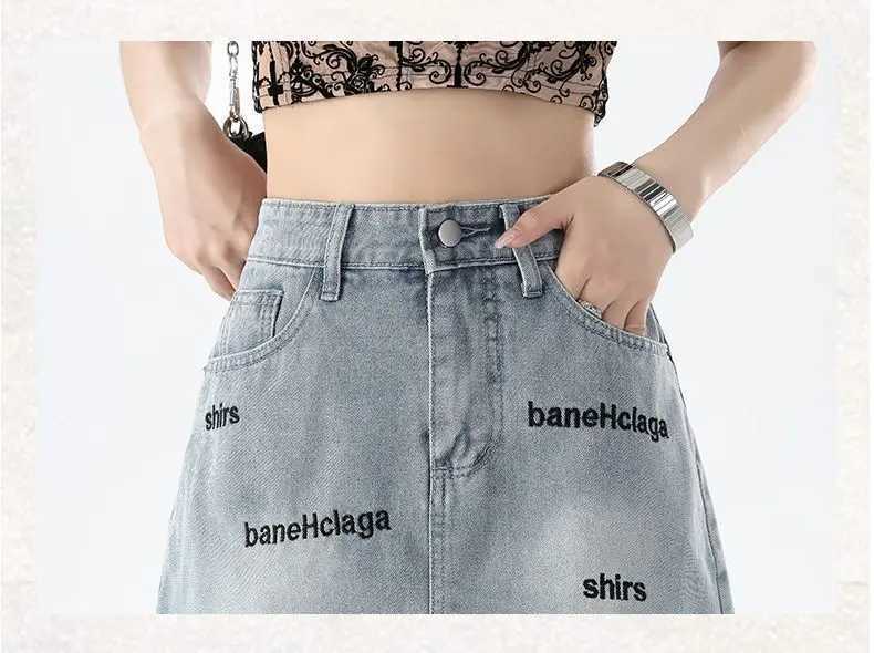 Women's Jeans Korean light blue denim shorts womens clothing 2024 new model summer high waisted letter packaging skiing girls jeans mini skiing H