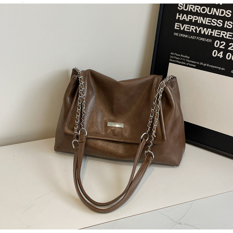 2025S designer new large capacity shoulder niche fashionable women versatile tote premium texture crossbody bag