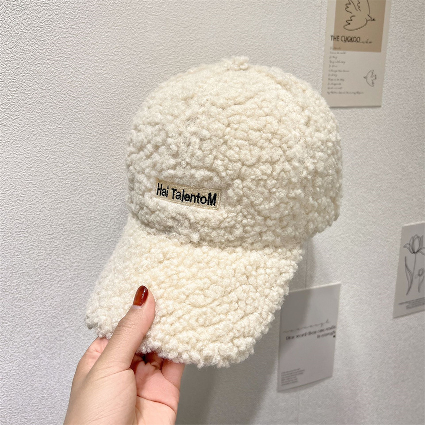 Fashion Designer Baseball caps hat Men Women fitted hats Luxury embroidered baseball caps Adjustable cap Free shipping Q-002