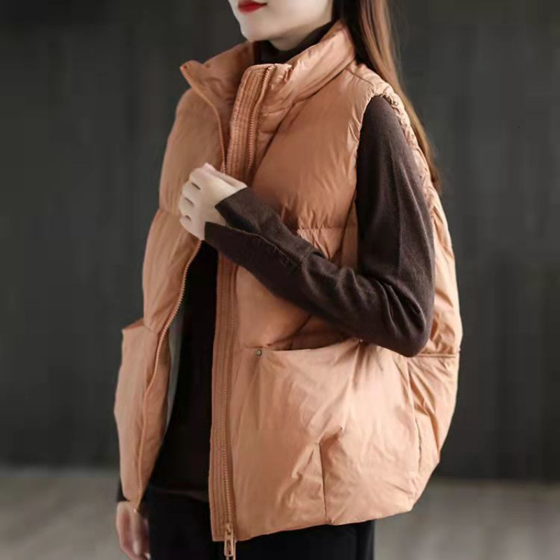 New women's down vest, new lightweight jacket, white duck down loose rivet vest, short designer jacket, cotton jacket