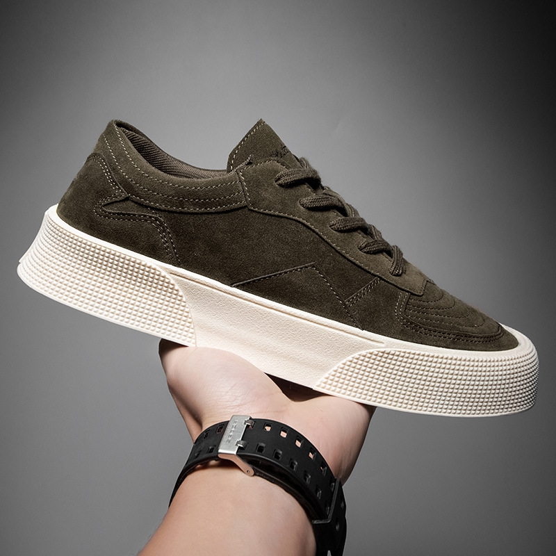 Youth Outdoor hot Soccer Shoes, Fashionable Student Board - Summer Low Top Thick Sole Shoes Men, Lightweight for Daily Use