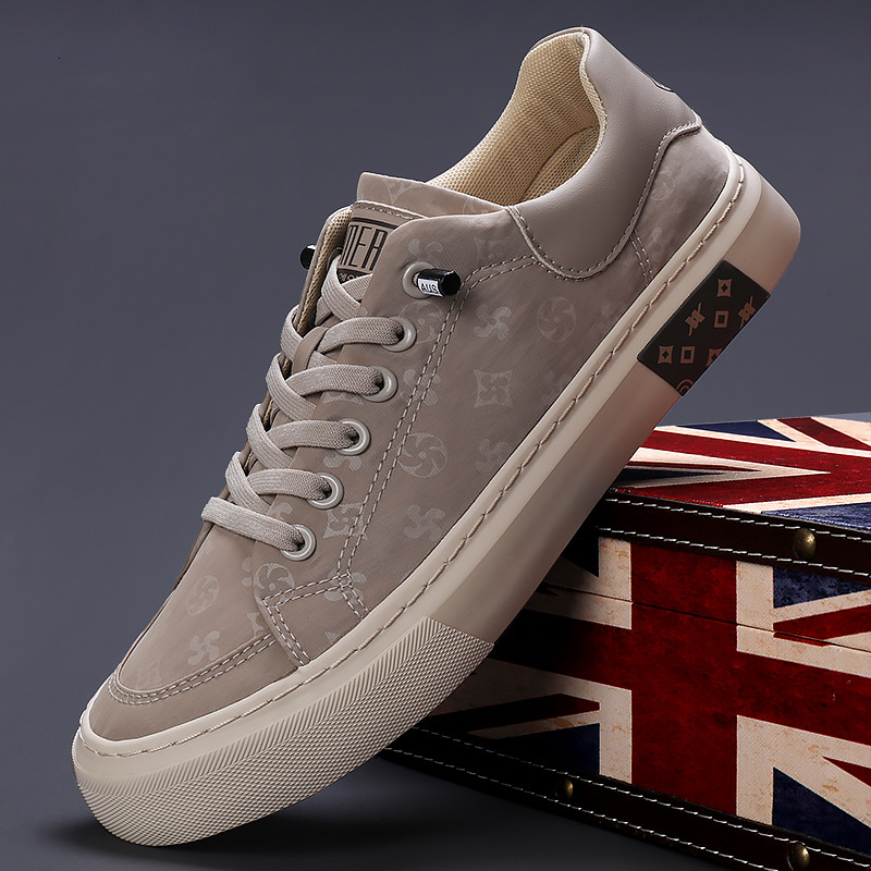 New Korean style fashionable and comfortable flat shoes, men's canvas board shoes, designer casual shoes, trendy and versatile shoes