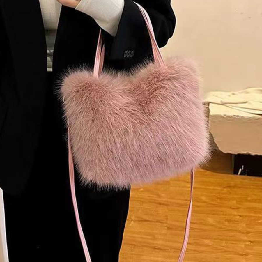 This Years Popular Tote Bag Plush Handbag Winter Versatile Korean Version Single Shoulder Crossbody Bag Tote Bag Totes Handbags 241104