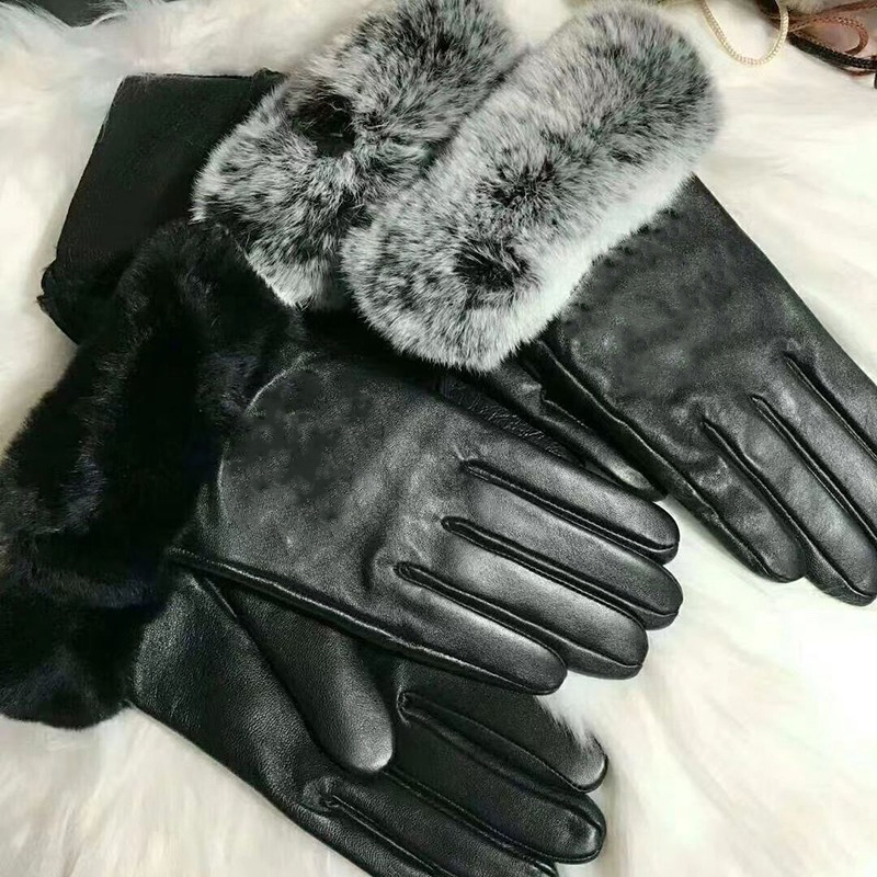 Designer luxury women's winter leather gloves Plush touch screen Outdoor thermal insulation sheepskin for cycling with warm insulated sheepskin fingertip gift