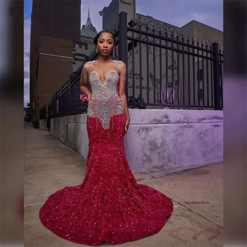 Glitter Red Prom Gowns 2024 Crystals Rhinestones Tassels Beads Sequins Gown For Black Girls Birthday Party 0431