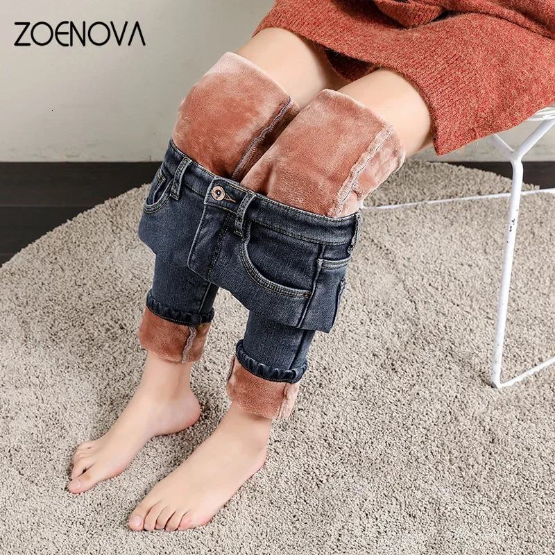 Zoenova Womens Jeans Winter Snow Warm Plush Elastic Jeans Womens Thin Thick Wool Student Pants Womens Retro Trousers 241122
