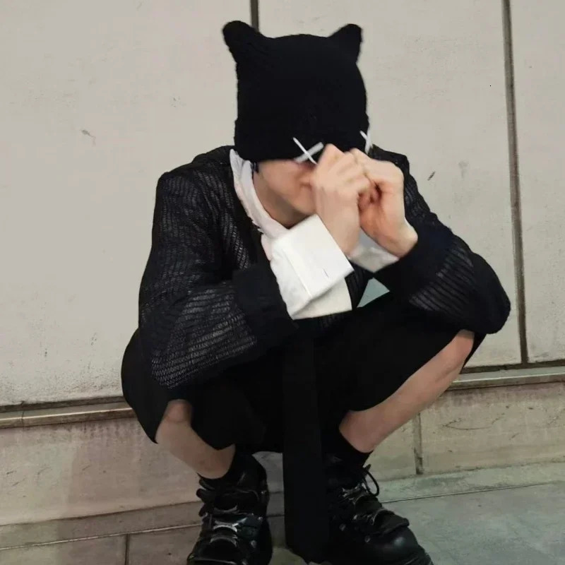 Korean Version of Black Devil Cat Ear Mens Knitted Hat Street Trend Versatile Thermal Cover Skull Beanie Hats for Womens 241125