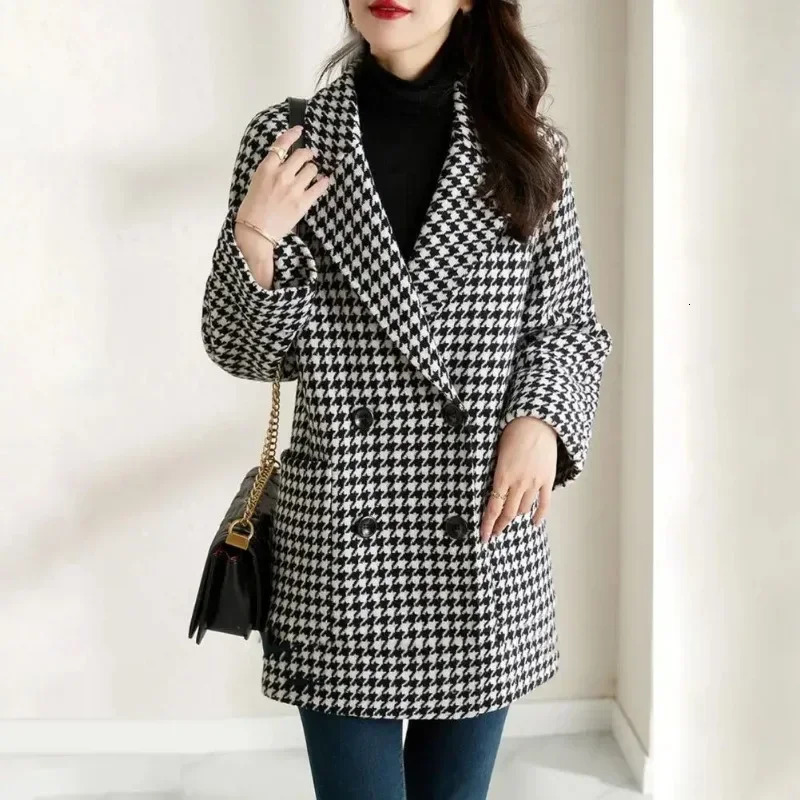 Plaid Women Wool Blends Coats Autumn Winter Overcoat Korean Fashion Mid Length Jacket Loose Lapel Outerwear Topcoat 241121