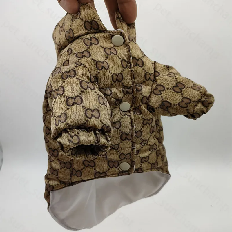 Designer Dog Clothes Classic Letter Pattern Warm Dog Coats Waterproof Windproof Luxury Pets Jacket French Bulldog Hairless Cat Pet Autumn Winter Clothes Khaki Y117