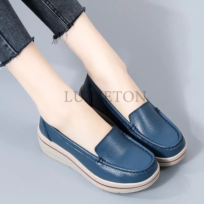 Womans Casual Shoes Leather Hollow Flat Loafers Slip on Ladies Moccasins Breathable Women Platform Sneakers Zapatos Mujer 241126