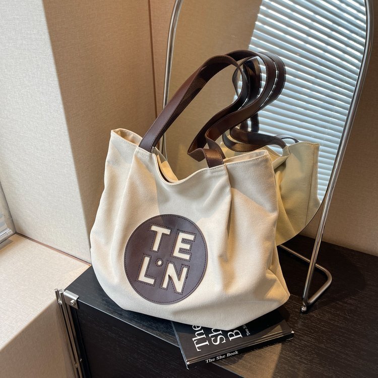 2025S designer lazy style canvas large capacity trendy fashion autumn and winter simple shoulder versatile women casual tote bag