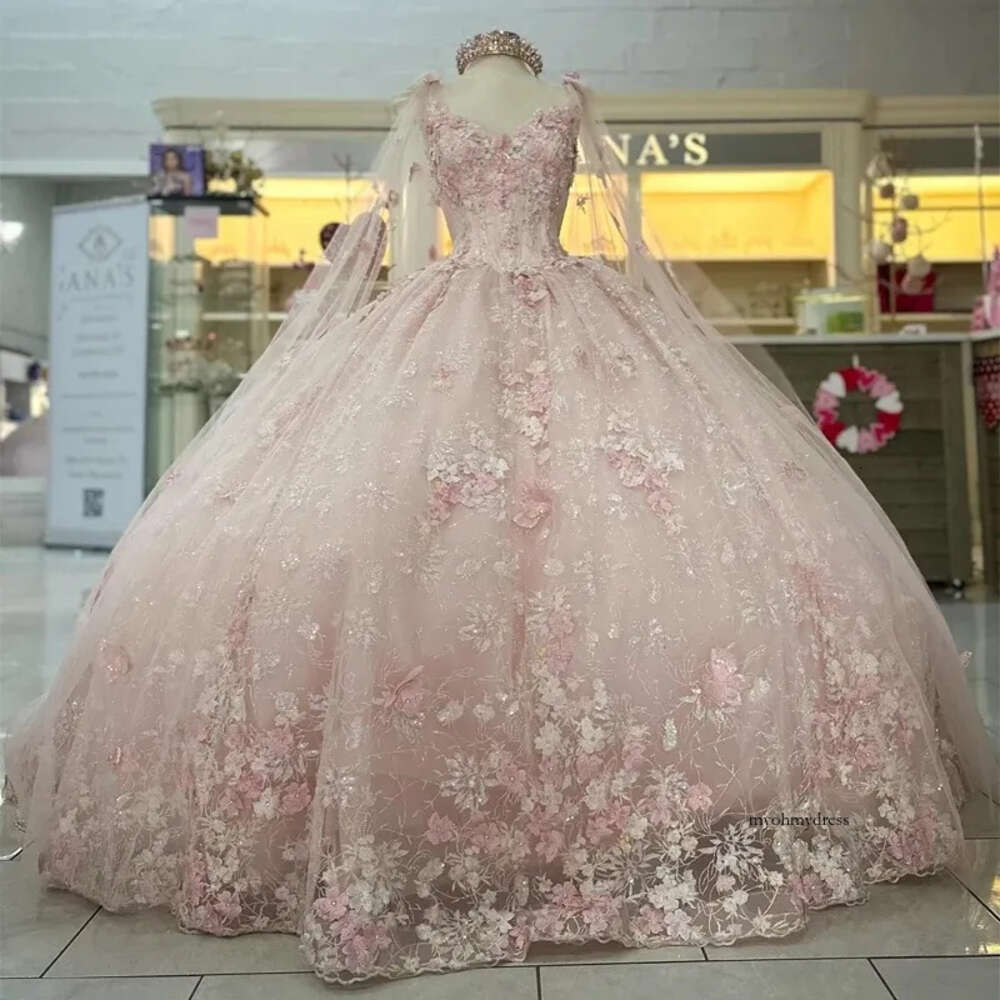 Pink Princess Sweetheart Ball Gown Quinceanera Dress With Cape Beaded Appliques 3Dflower Tull Party Gowns Vestidos De 15 Anos 0431