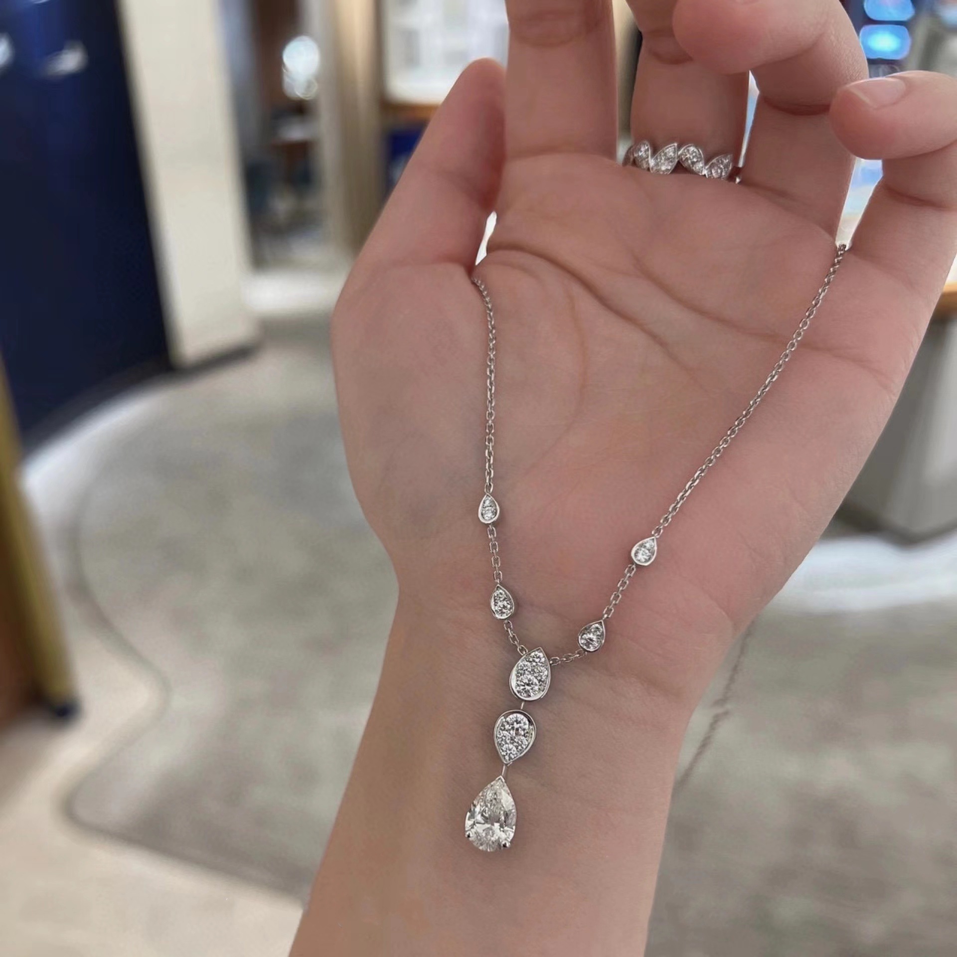 Genuine 100% S925 Sterling Silver Water Drop Pendant Classical Jewelry Pear Cut White Moissanite Diamond Tear Party Women Wedding Tassels Clavicle Nec