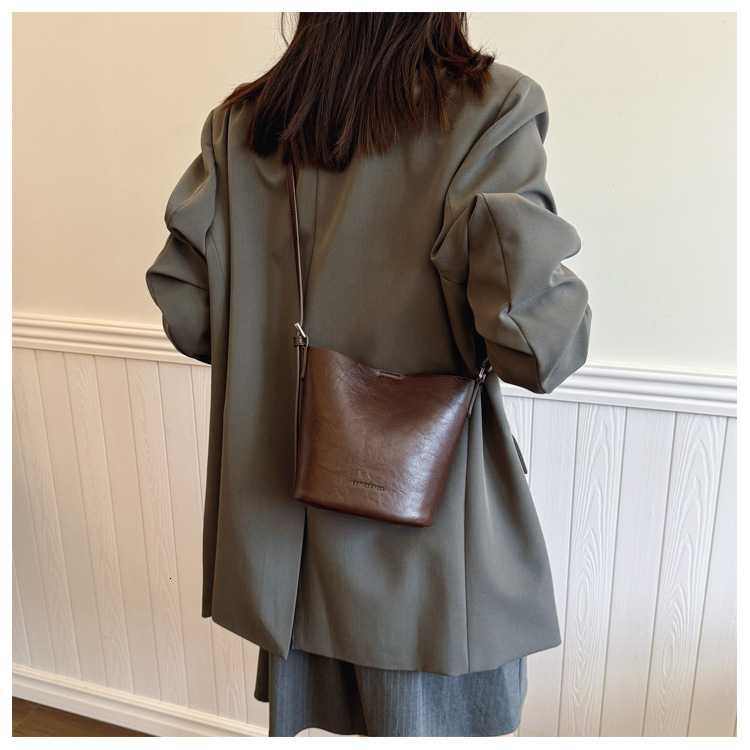 This Year's Are Large Capacity New Casual Shoulder Crossbody For Women's Bucket Designer Bags Handbags Women