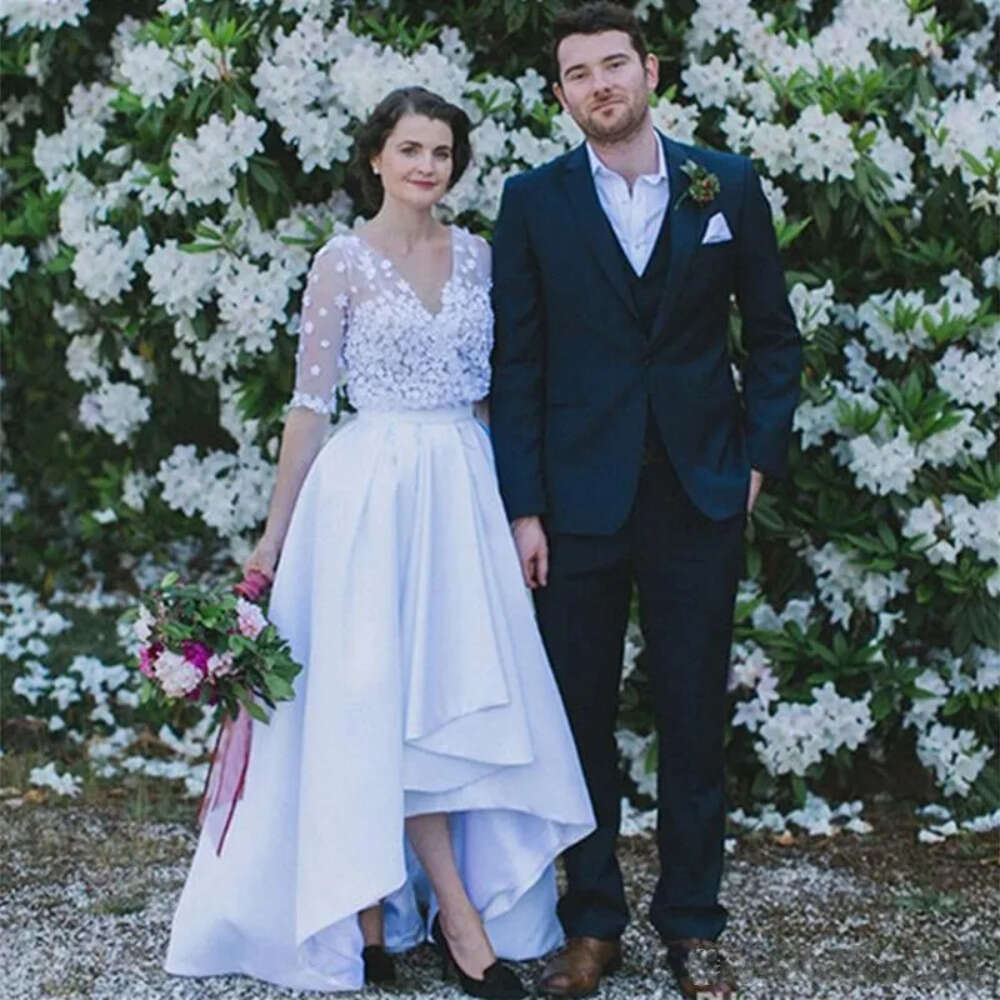 E 2024 Wedding A Country Dresses V Neck Hand Made Wers Half Sleeves Satin High Low Length Plus Size Party Dress Bridal Gowns 403 Lz0304