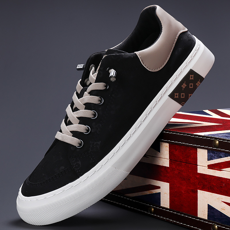 New Korean style fashionable and comfortable flat shoes, men's canvas board shoes, designer casual shoes, trendy and versatile shoes