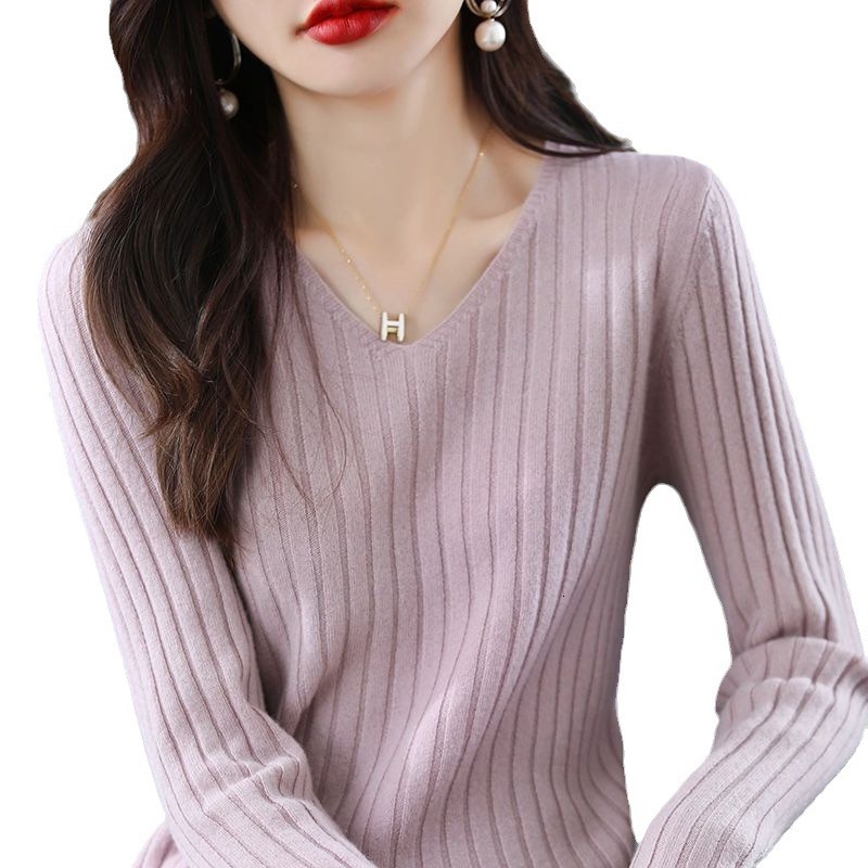 New autumn and winter V-neck pullover sweater with long sleeves and knitted bottom for women's designer versatile inner shirt top, winter sweater