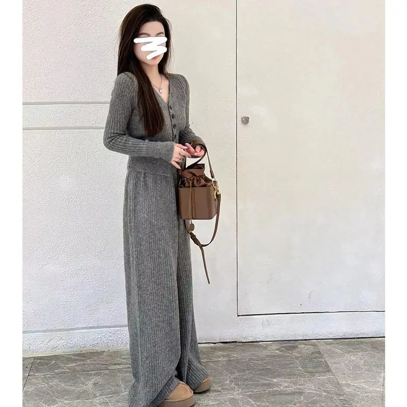 Stylish Temperament Set for Autumn and Winter Knitted Cardigan High Waisted Straight Leg Pants Scarf Casual Three Piece 241129