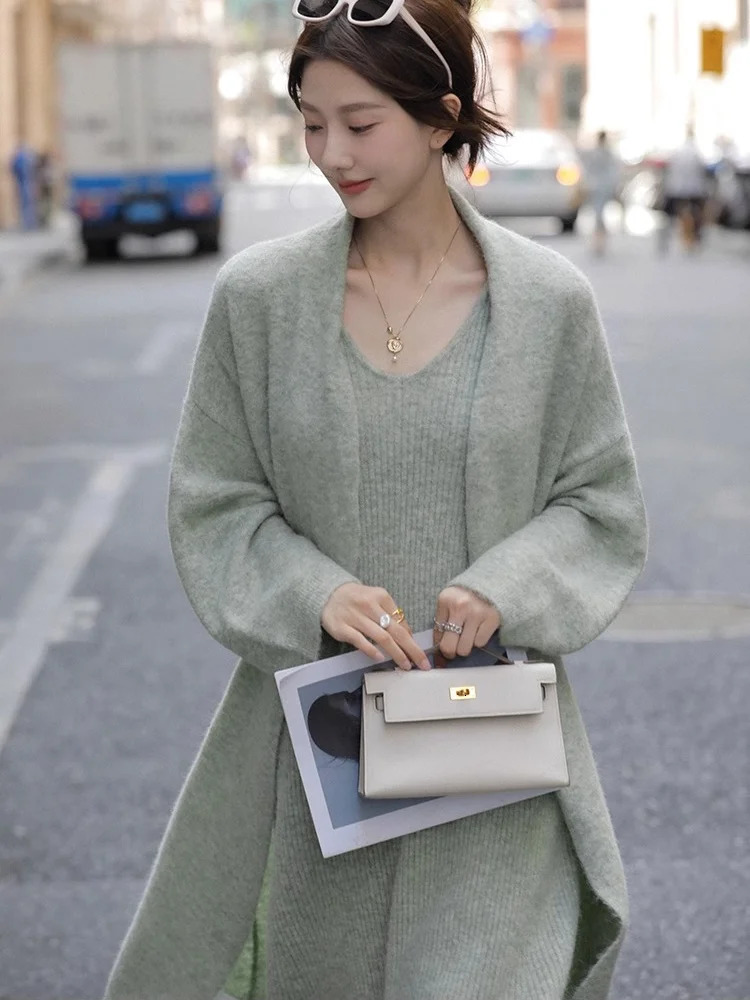 2023 Womens Autumn and Winter Thickened Comfortable Loose Long Sweater Jacket Knitted Dress Two Piece Set 241129