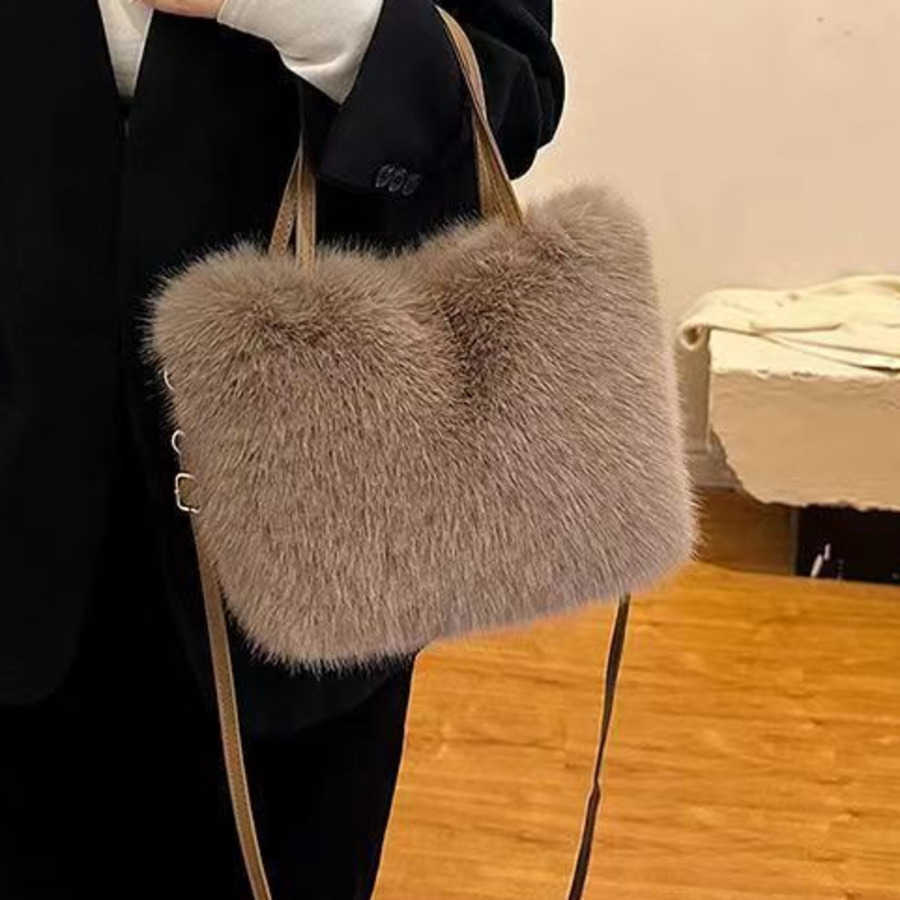 This Years Popular Tote Bag Plush Handbag Winter Versatile Korean Version Single Shoulder Crossbody Bag Tote Bag Totes Handbags 241104