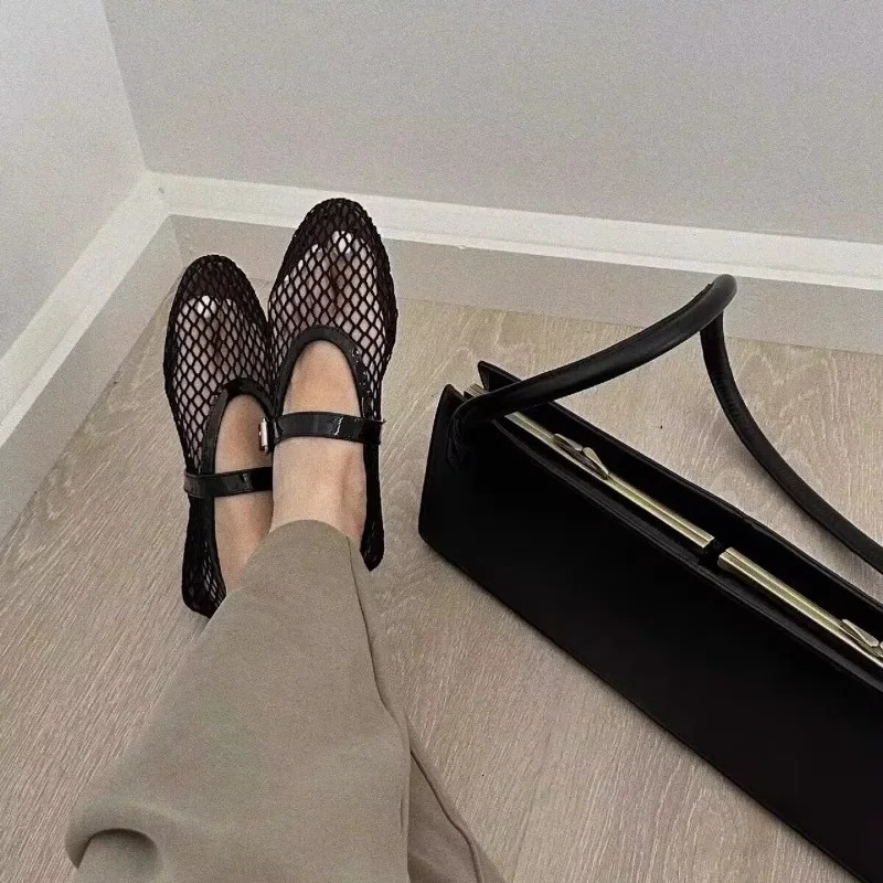 2024 Ballet Flat Shoes Woman Mesh Hollow Outs Mary Jane Flats Black Loafers Summer Walking Footwear Size 42 241126