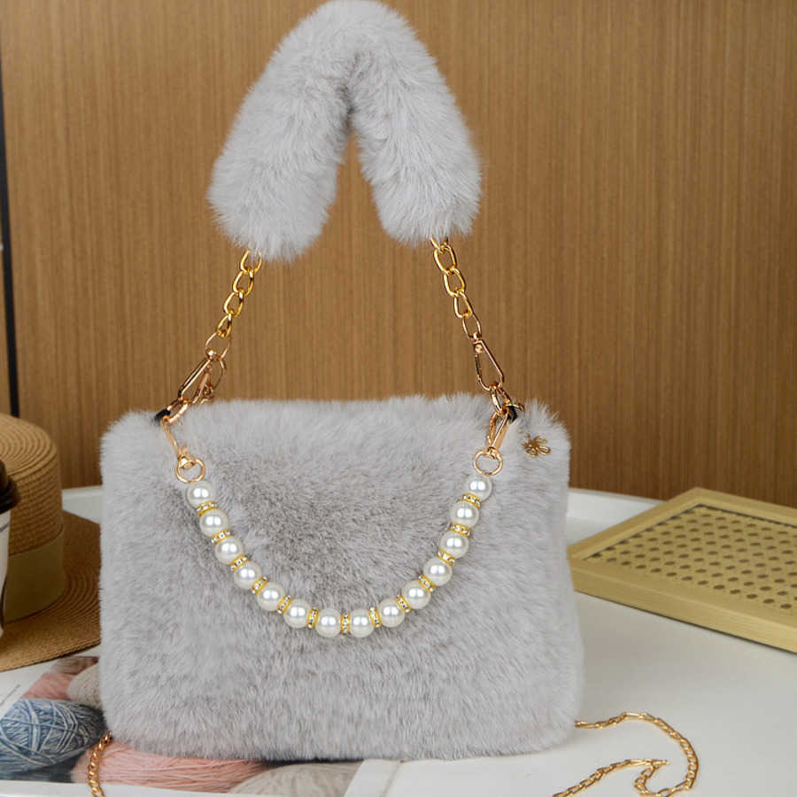 Autumn Winter Plush Designer Bag New Styles For WoMens Tote Bag Niche Chain Crossbody Bags Fashionable Small Square Bags Plush Bags 241104