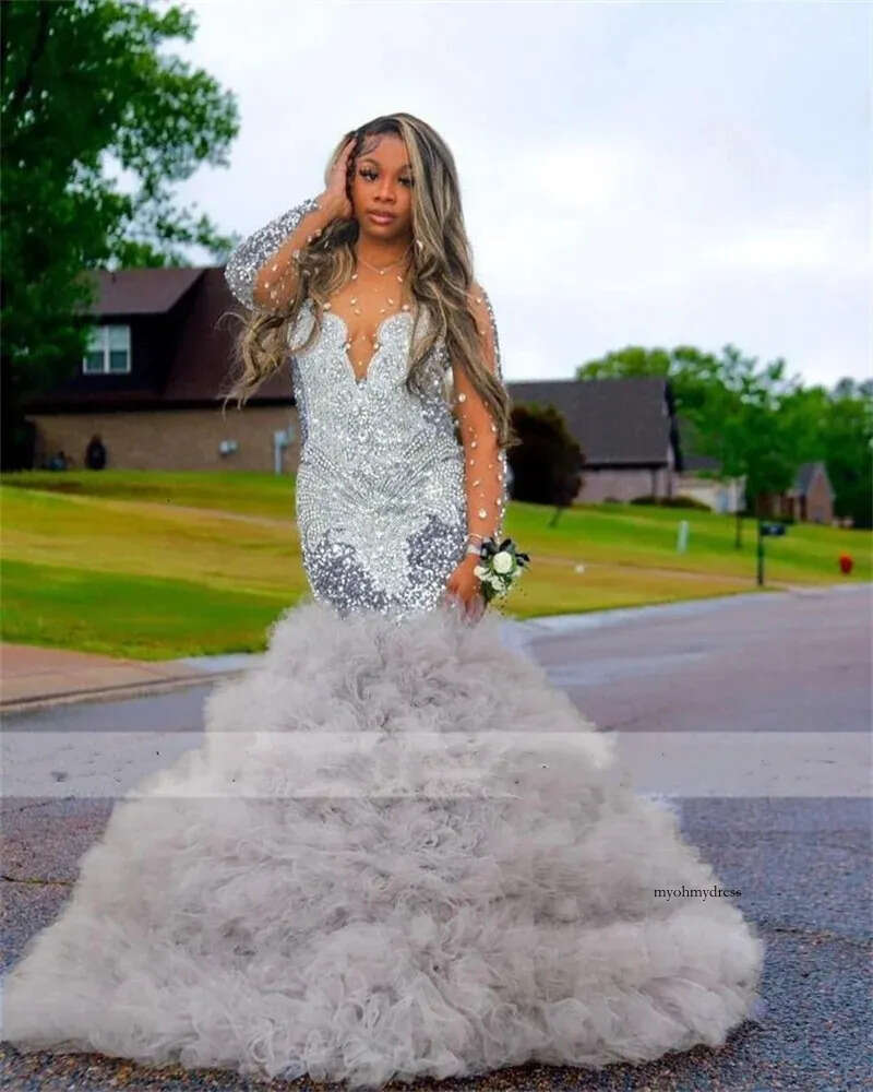 Sliver Sheer Neck Prom 2024 For Black Girls Mermaid Ruffless Beaded Crystal Birthday Dress Evening Dresses 0431