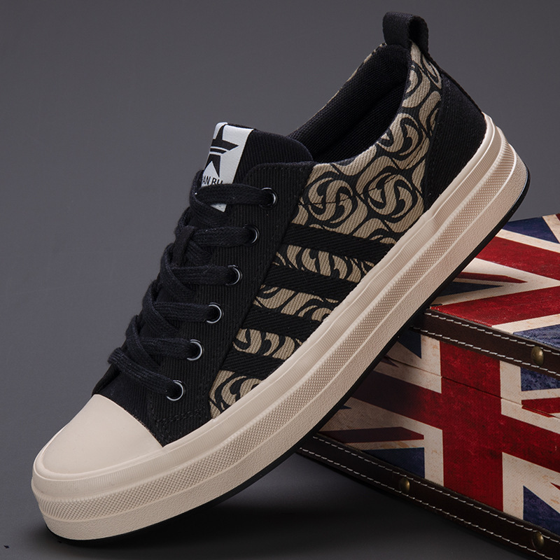 New Korean men's flat bottomed multifunctional casual, fashionable, comfortable, breathable canvas shoes, designer's trendy casual shoes